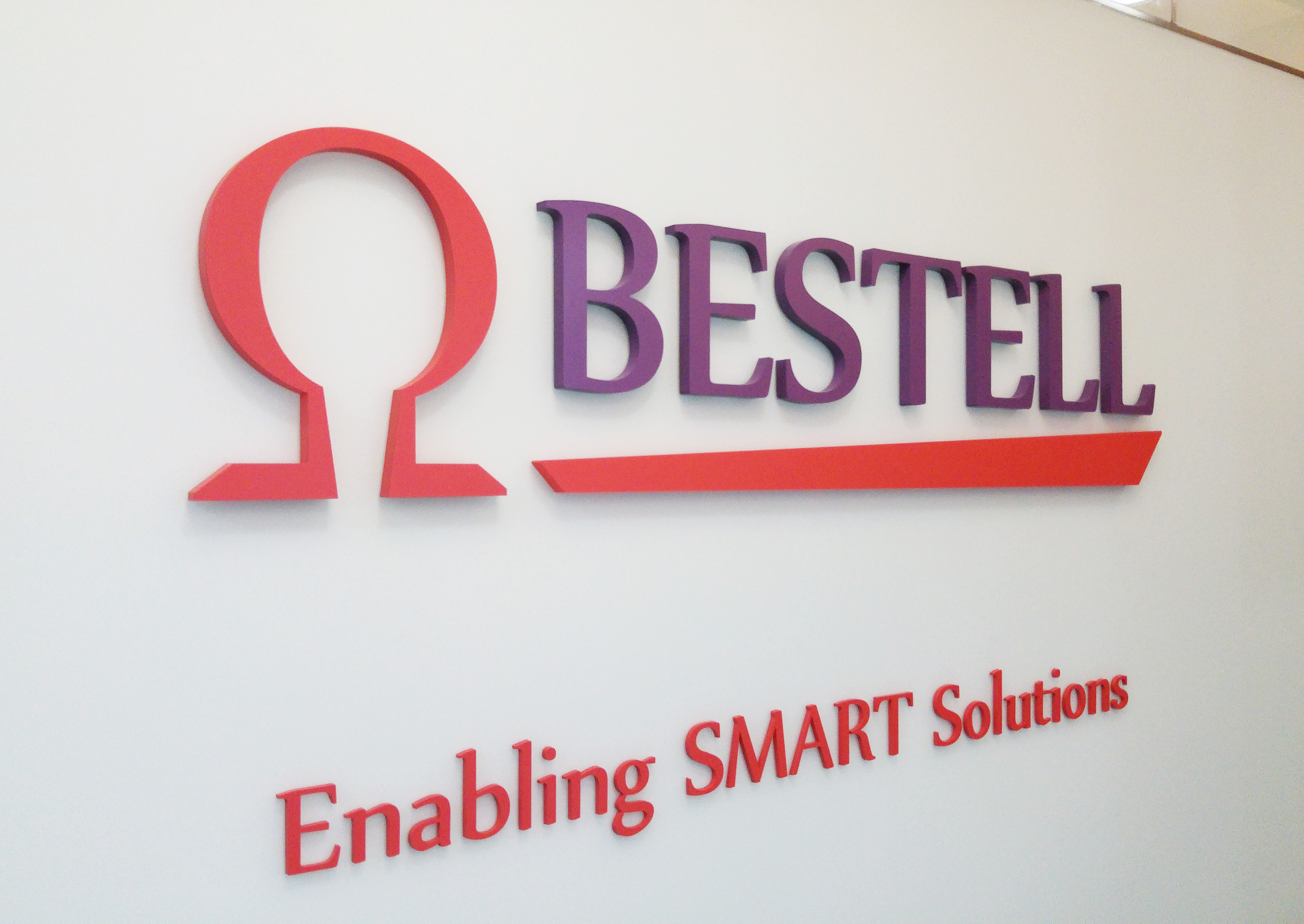 Bestell-Main-Lobby-Close-up